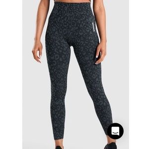 ADAPT ANIMAL SEAMLESS LEGGINGS
